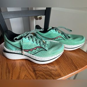 Saucony Endorphin Speed 3 | Size 9 | Women’s